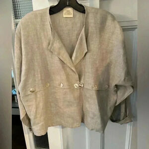 Karol Richardson 100% linen short casual jacket. Cuff sleeve size small